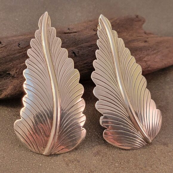 Sterling James Toadlena Navajo Statement Leaf Post Earrings - Picture 2 of 7